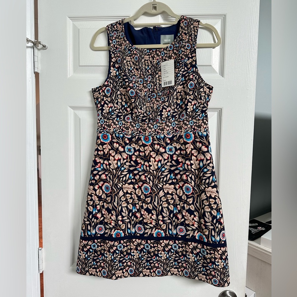 Maeve beautiful fitted knee length dress. New with tags